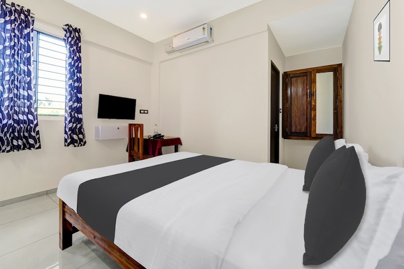 Affordable AC Room at Padmavathy Nilayam near Tirupati Tirumala Balaji Temple